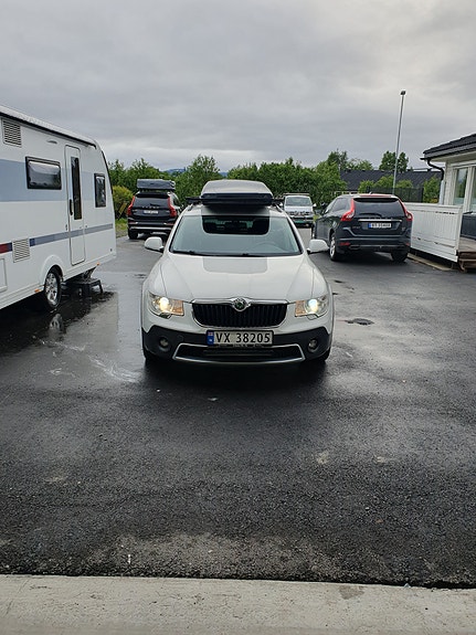 Skoda Superb 5 of 13