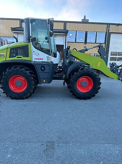 CLAAS Torion 956 3 of 5