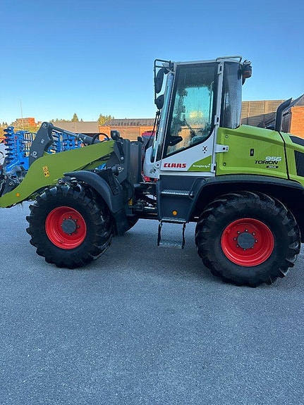 CLAAS Torion 956 2 of 5