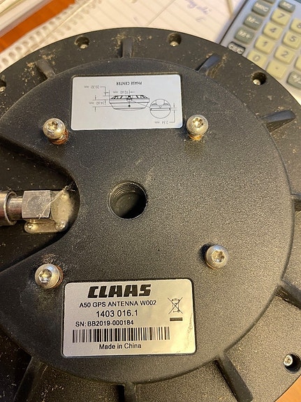 CLAAS GPS antenne 2 of 2