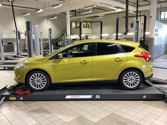 Ford Focus 5 of 5