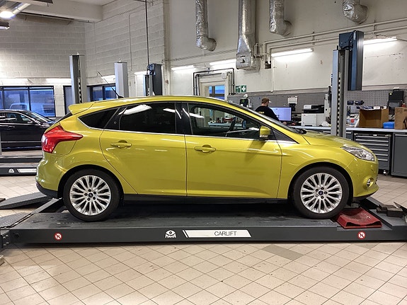 Ford Focus 4 of 5