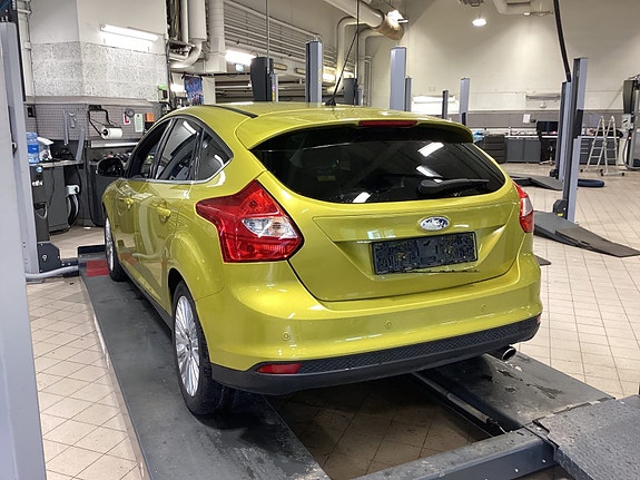 Ford Focus 7 of 24