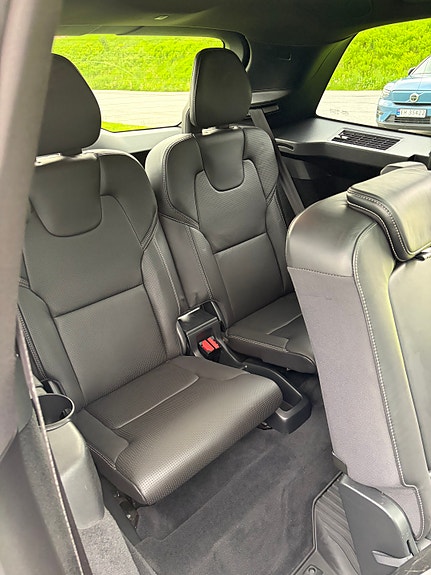 Volvo XC90 19 of 25