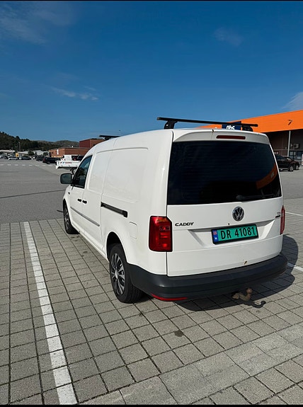 Volkswagen Caddy Maxi 4 of 7
