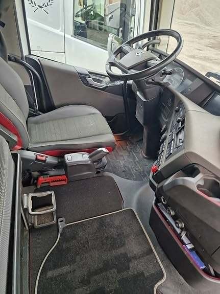 Volvo FH 540 15 of 17