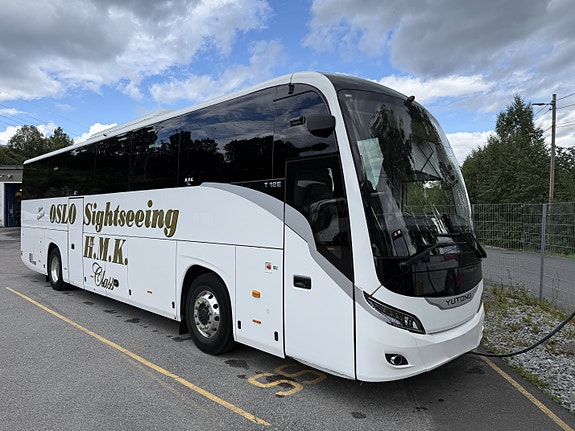 YUTONG T12E 4 of 15