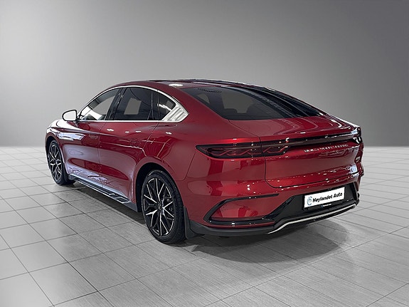 BYD Han 3 of 5