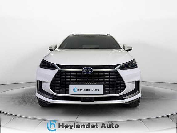 BYD Tang 2 of 5