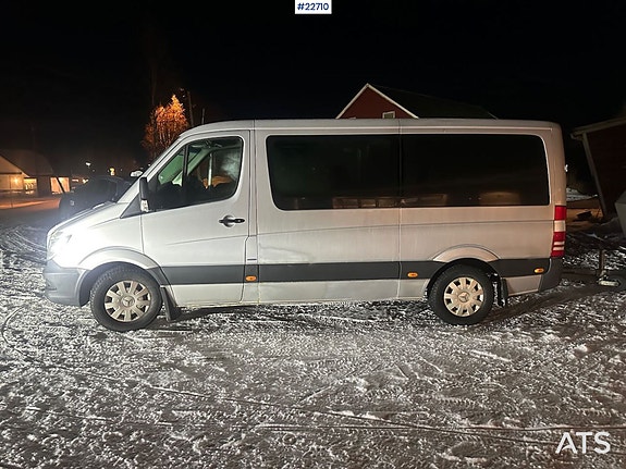 Mercedes-Benz Sprinter minibuss 9 seter m/ rampe og godkjent til rullestol 2 of 5