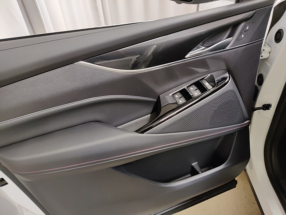 Maxus Euniq 6 7 of 30