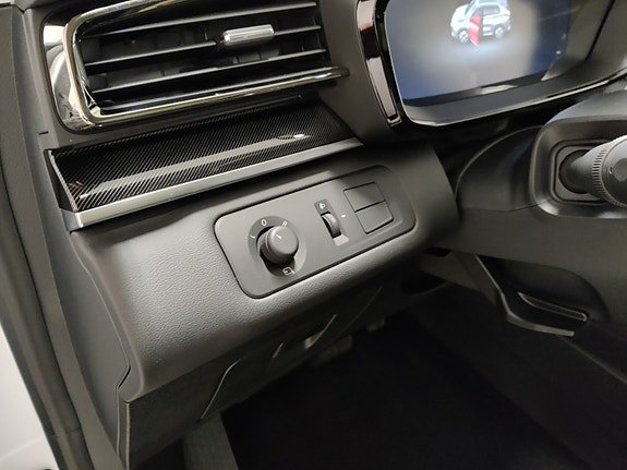 Maxus Euniq 6 9 of 30