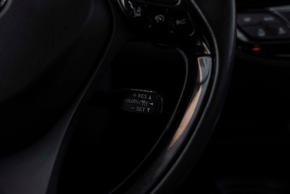Toyota C-HR 15 of 22