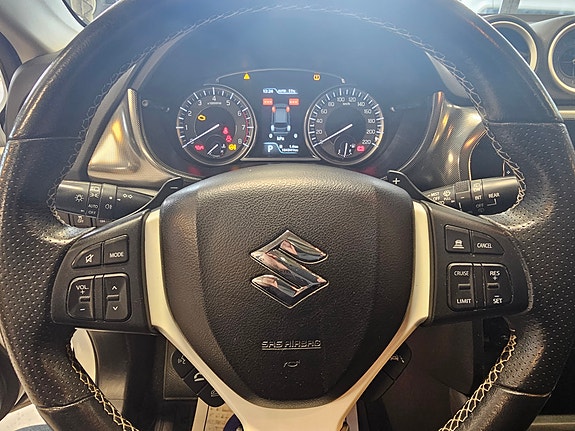 Suzuki Vitara 16 of 18