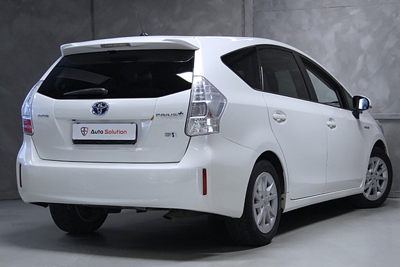 Toyota Prius+ Seven 2 of 13