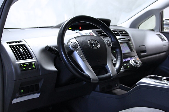 Toyota Prius+ Seven 10 of 13
