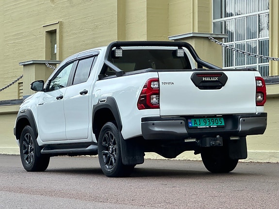Toyota HiLux 5 of 5