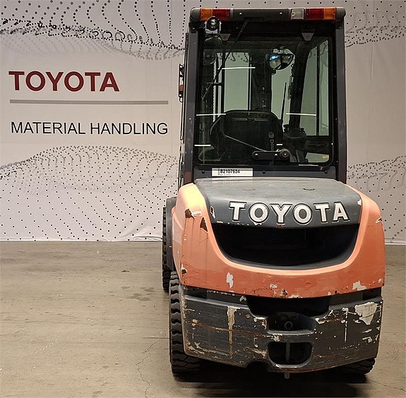 Toyota 02-8FDJF35 2 of 4