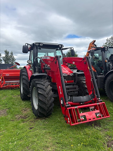 Massey Ferguson 5613 Dyna 6 2014, kr 550 000,-