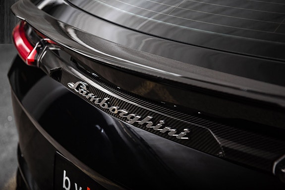 Lamborghini Urus 17 of 30