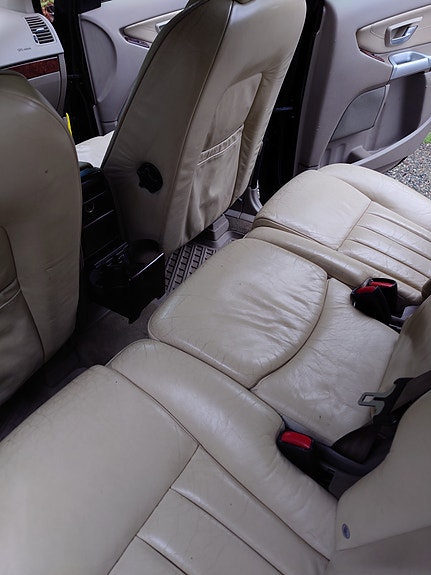 Volvo XC90 30 of 30