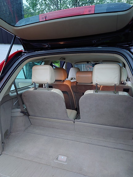 Volvo XC90 18 of 30