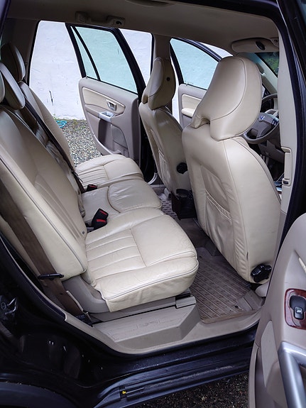 Volvo XC90 28 of 30