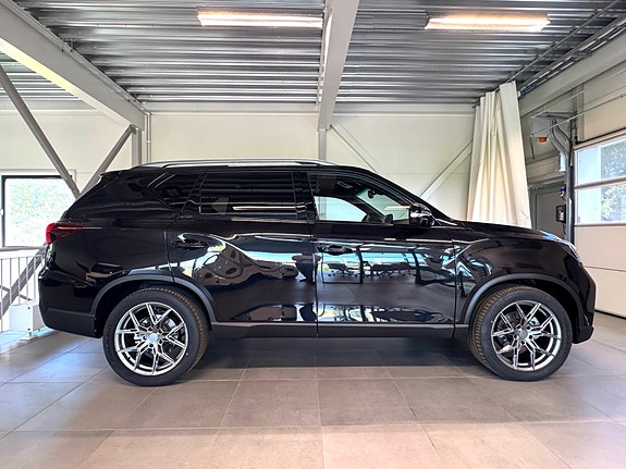 KGM Rexton 8 of 15