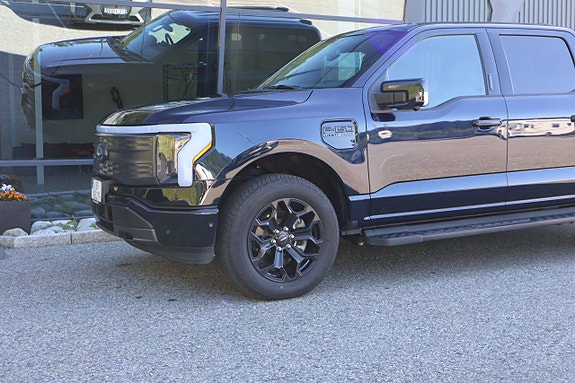 Ford F-150 3 of 5