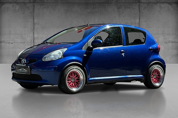 Toyota Aygo 4 of 5