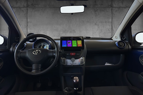 Toyota Aygo 11 of 16