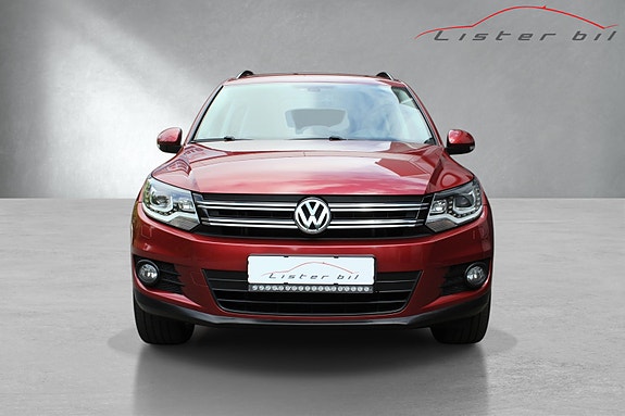 Volkswagen Tiguan 2 of 22