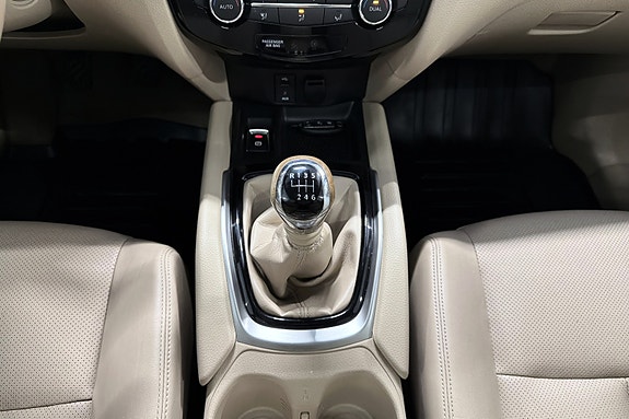 Nissan X-Trail 14 of 20