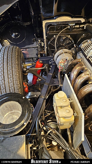Jaguar E-TYPE 24 of 27