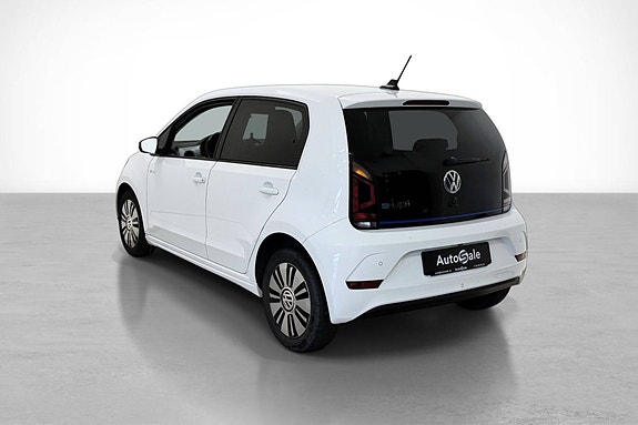 Volkswagen UP! 3 of 5