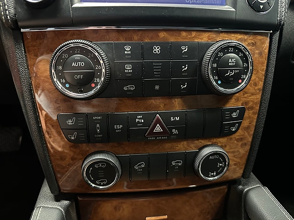 Mercedes-Benz GL350 23 of 30