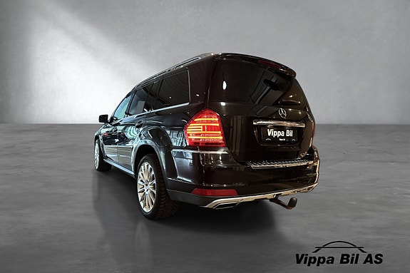 Mercedes-Benz GL350 5 of 5
