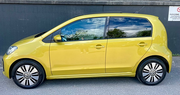Volkswagen UP! 5 of 5