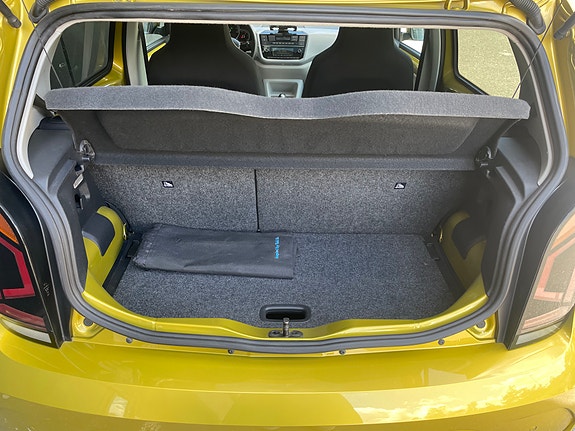 Volkswagen UP! 24 of 30
