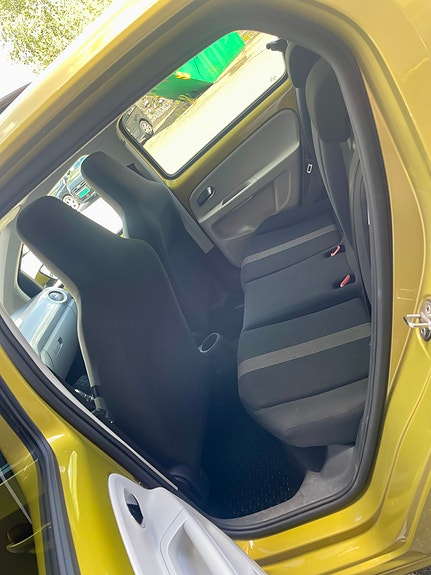 Volkswagen UP! 23 of 30