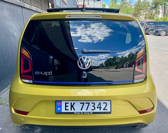 Volkswagen UP! 14 of 30
