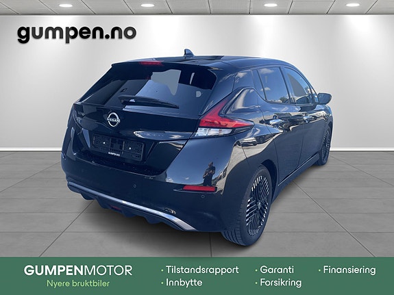 Nissan Leaf 6 of 16