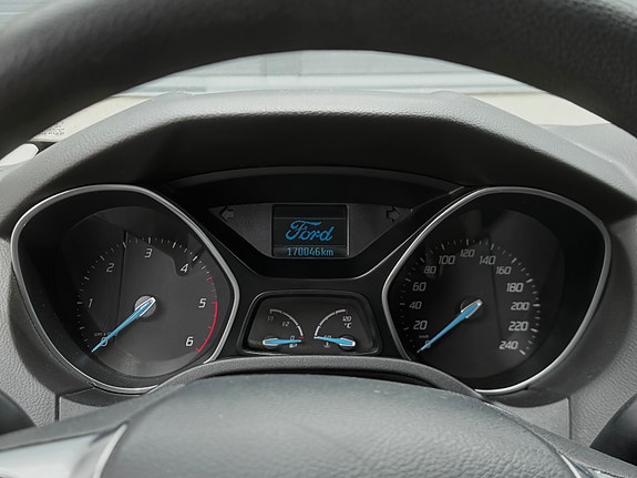 Ford Focus 13 of 21