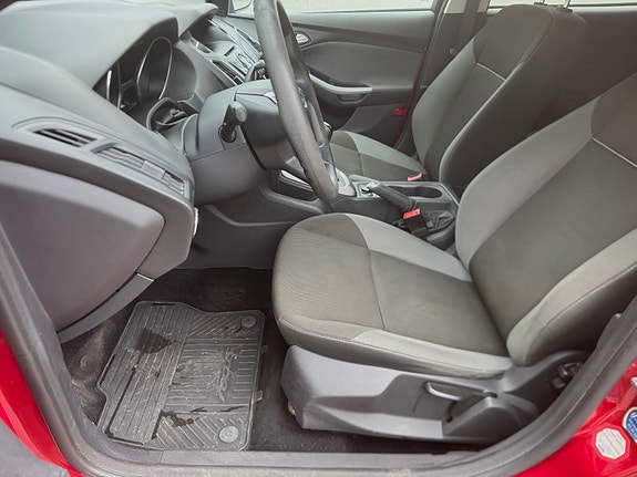 Ford Focus 10 of 21