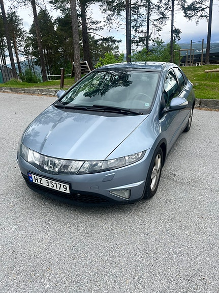 Honda Civic 4 of 5