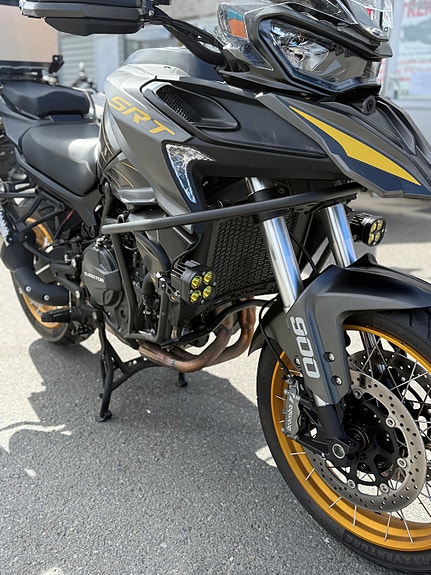 QJ Motor SRT 900SX 4 of 5