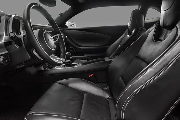 Chevrolet Camaro 14 of 30