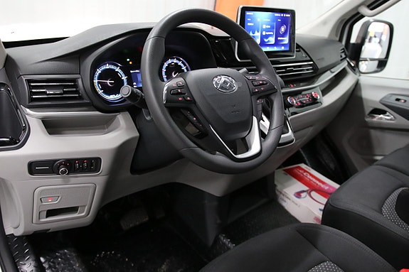 Maxus Deliver 9 12 of 24