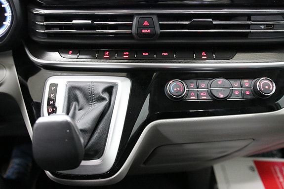 Maxus Deliver 9 16 of 24
