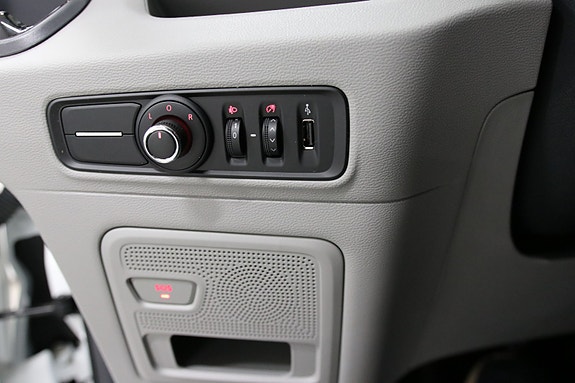Maxus Deliver 9 21 of 24